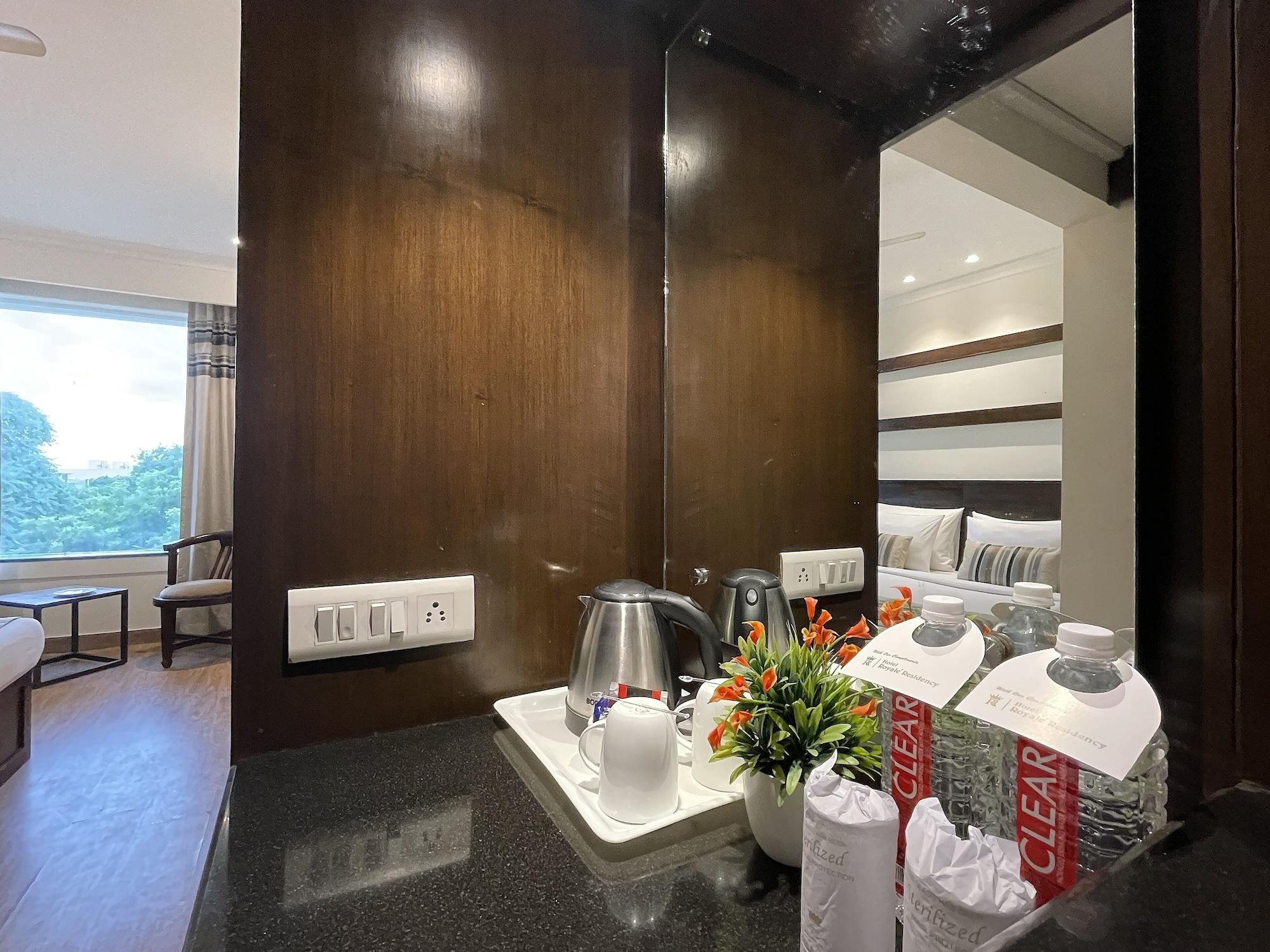 Royale Sarovar Portico Agra Agra  Exteriör bild