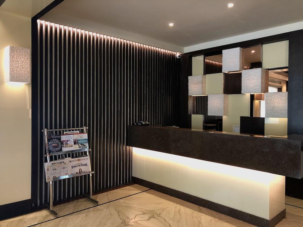 Royale Sarovar Portico Agra Agra  Exteriör bild