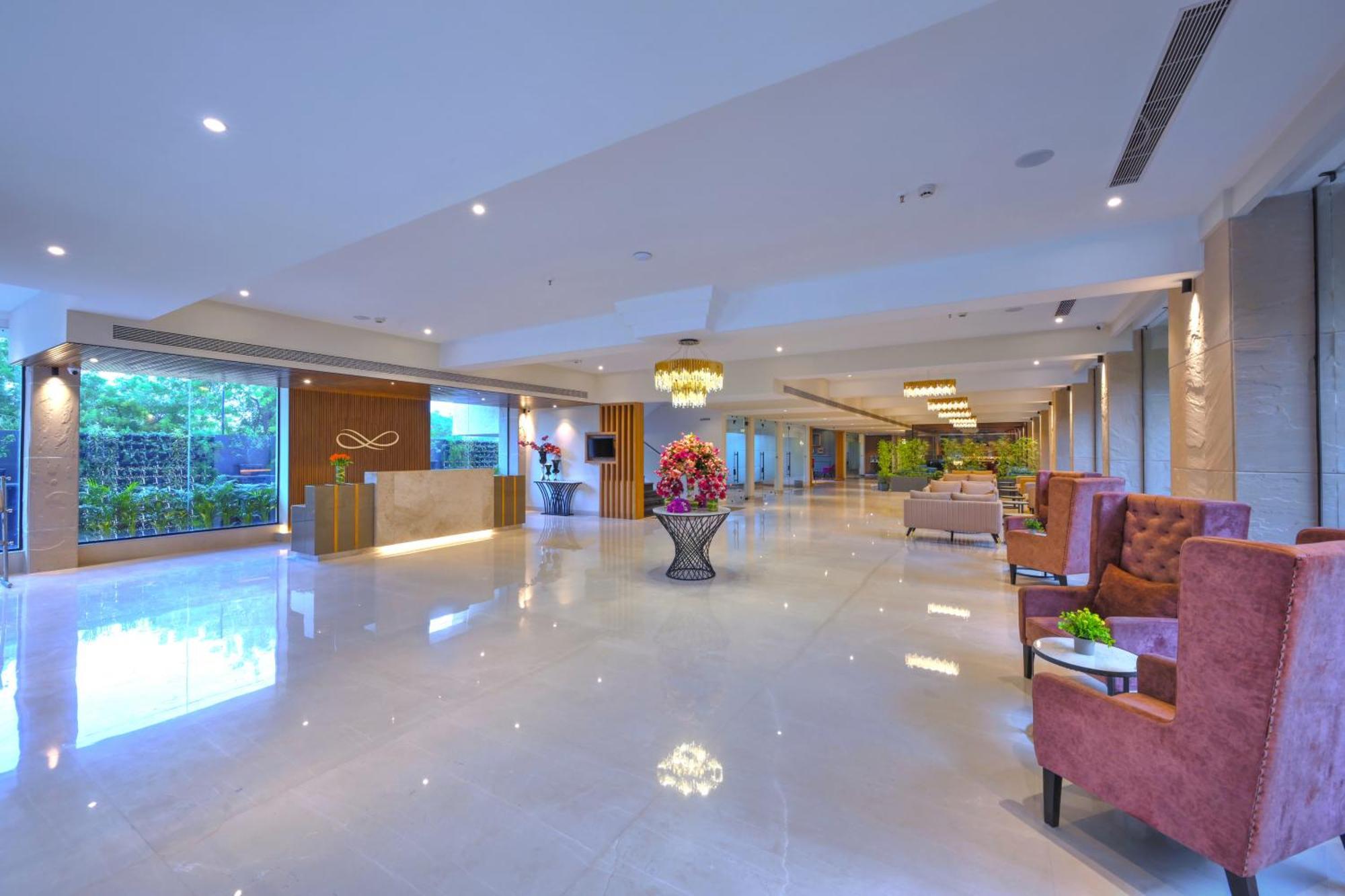 Royale Sarovar Portico Agra Agra  Exteriör bild