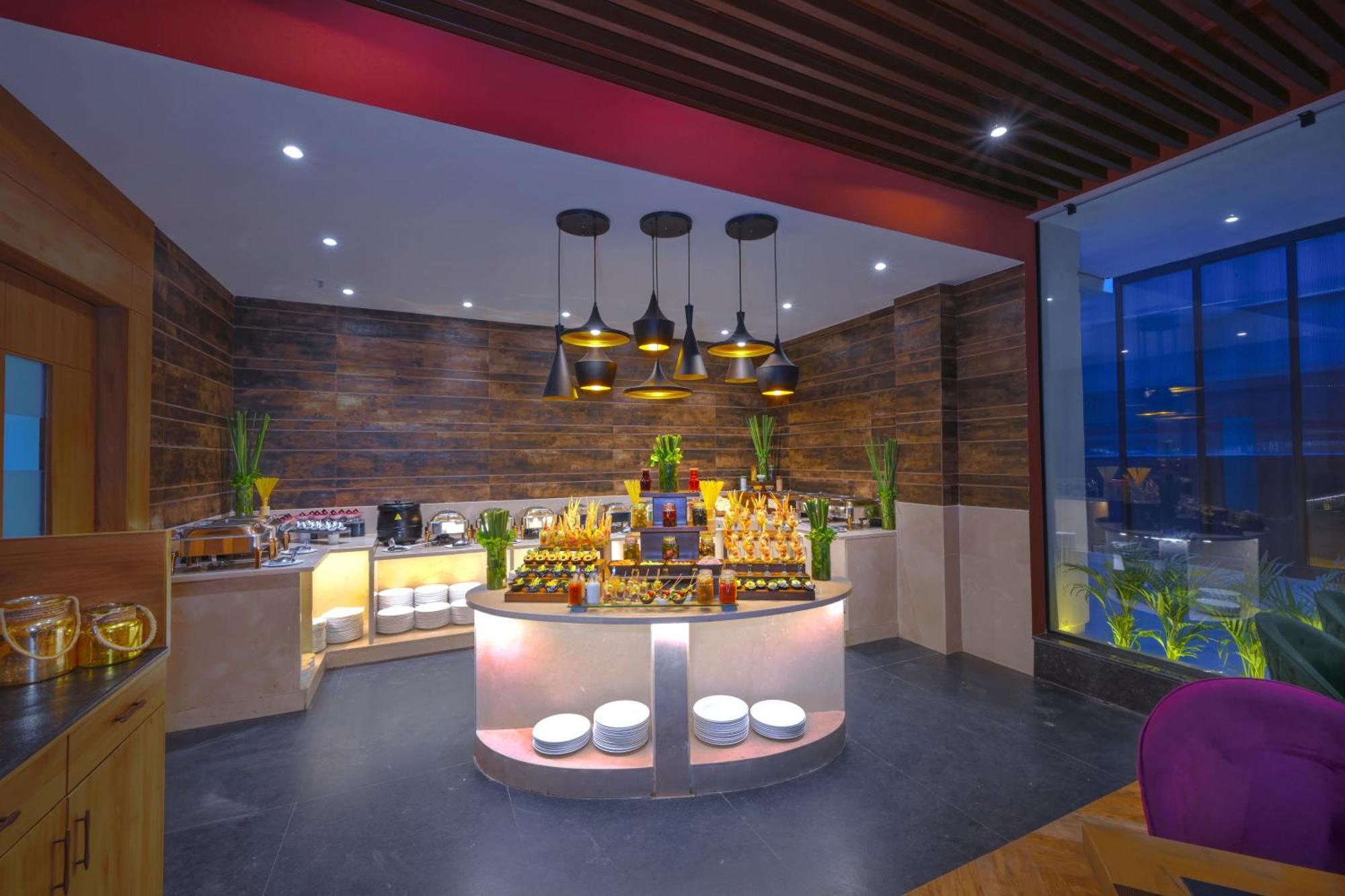 Royale Sarovar Portico Agra Agra  Exteriör bild