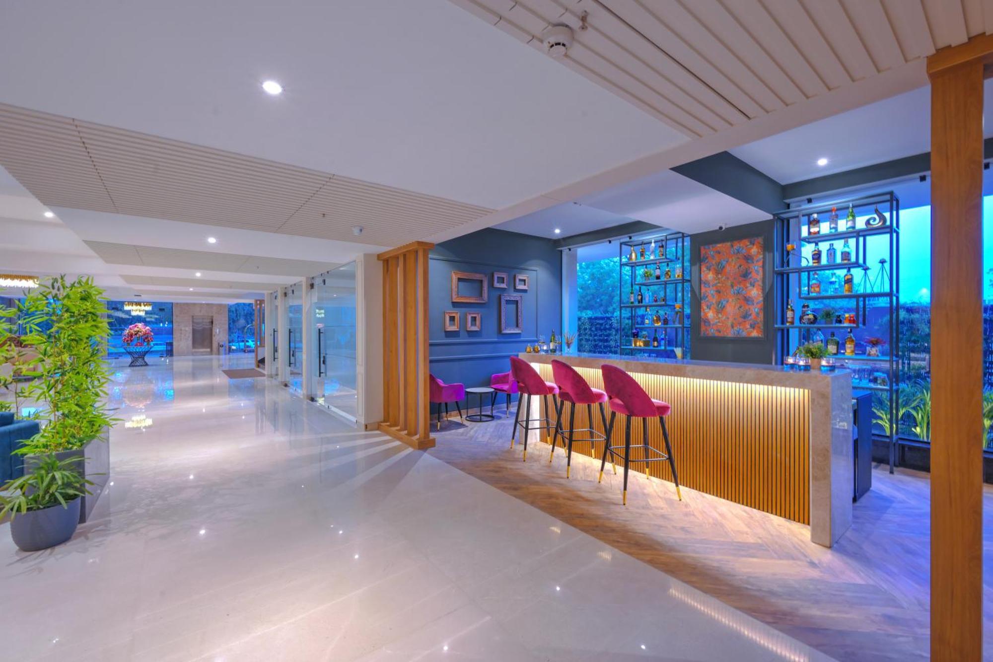 Royale Sarovar Portico Agra Agra  Exteriör bild