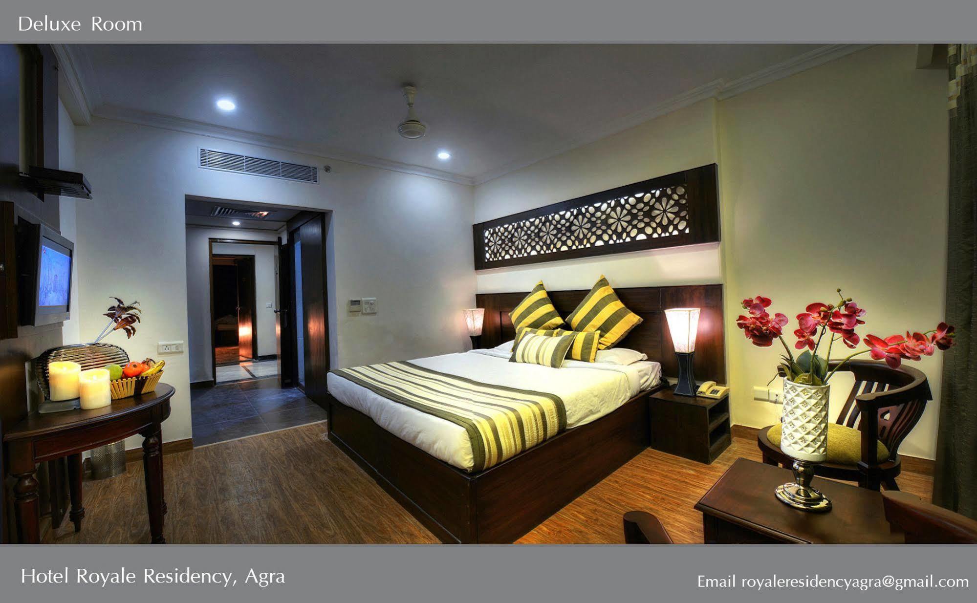 Royale Sarovar Portico Agra Agra  Exteriör bild
